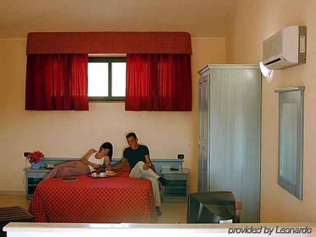 Hotel Le Palme SantʼAnna Arresi Extérieur photo
