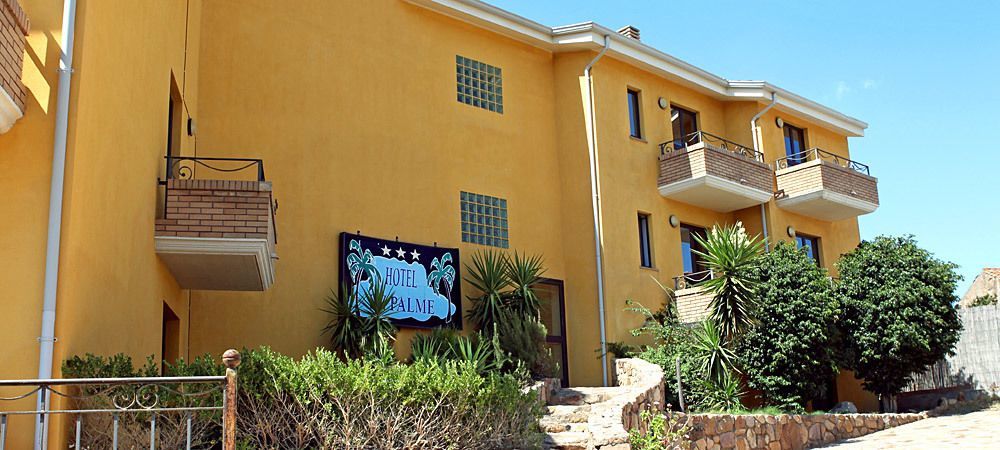 Hotel Le Palme SantʼAnna Arresi Extérieur photo